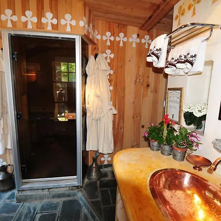Hôtel Les Chalets de Philippe avec Jacuzzis Privatifs-2